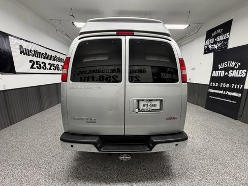 Used 2016 GMC Savana 2500 RWD image 4