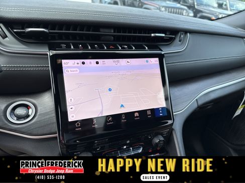 New 2025 Jeep Grand Cherokee L Limited w/ Black Appearance Package image 27