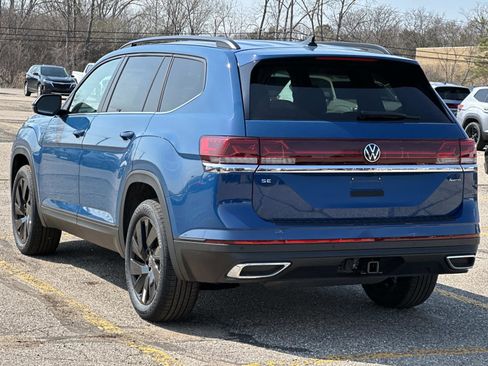 New 2026 Volkswagen Atlas SE image 4