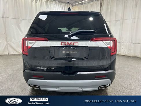 Used 2023 GMC Acadia SLE image 6