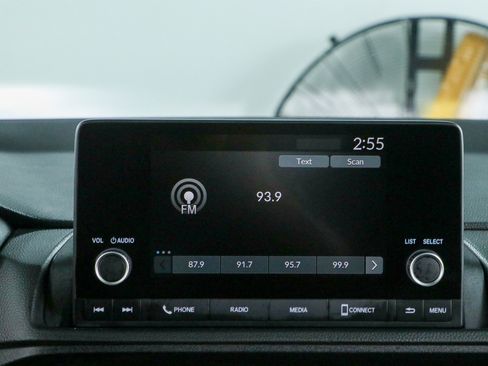 Used 2025 Honda CR-V Sport image 19