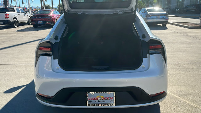 Used 2025 Toyota Prius LE FWD image 24