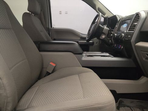 Used 2016 Ford F150 XLT w/ Equipment Group 302A Luxury AWD/4WD image 21