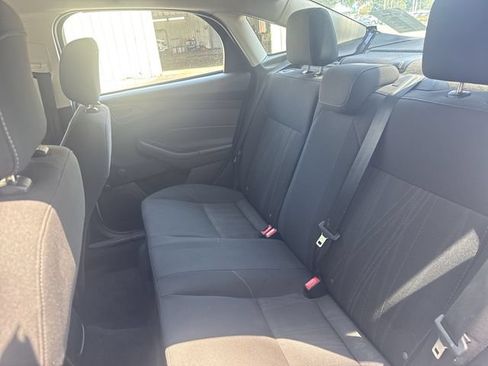 Used 2018 Ford Focus S FWD image 13
