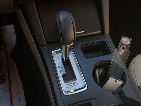 Used 2016 Subaru Legacy 2.5i Limited image 28