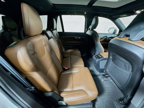 Used 2023 Volvo XC90 B6 Ultimate w/ Protection Package Premier image 28
