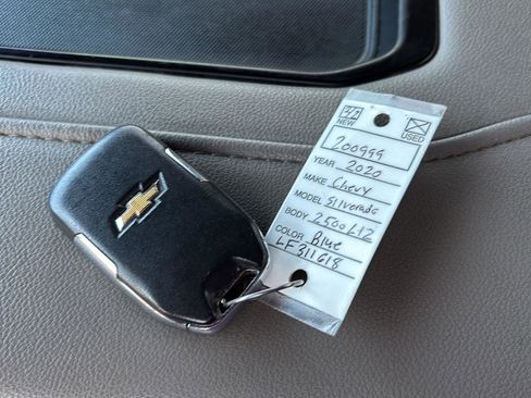 Used 2020 Chevrolet Silverado 2500 LTZ w/ LTZ Plus Package image 35