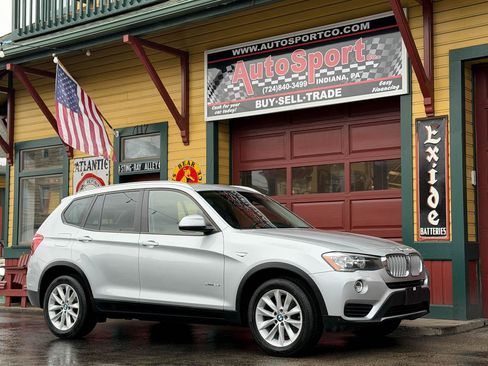 Used 2017 BMW X3 xDrive28i image 1