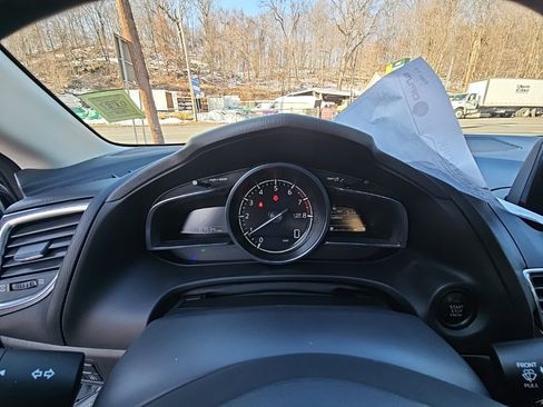 Used 2017 MAZDA MAZDA3 Grand Touring w/ Premium Equipment Package image 8