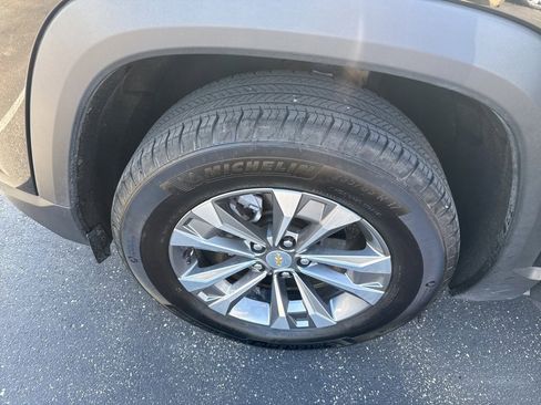 Certified 2025 Chevrolet Equinox LT image 25