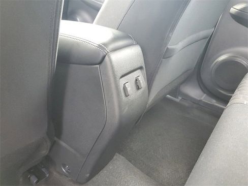 Certified 2024 Nissan Kicks SR image 9