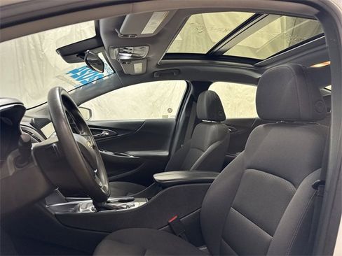 Certified 2024 Chevrolet Malibu LT image 11