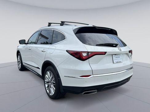 Used 2023 Acura MDX SH-AWD w/ Advance Package image 3