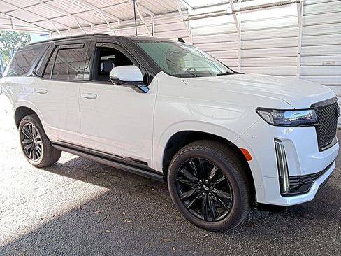 Used 2022 Cadillac Escalade Sport Platinum w/ Heavy-Duty Trailer Package AWD/4WD image 1