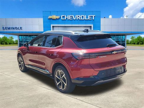 New 2025 Chevrolet Equinox EV LT image 3