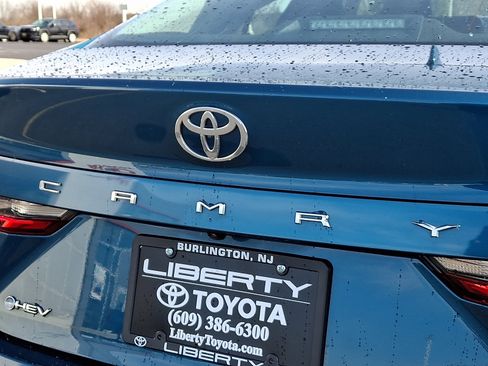 Used 2025 Toyota Camry LE image 28