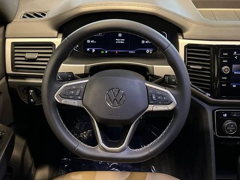 Certified 2023 Volkswagen Atlas Cross Sport SE FWD image 20