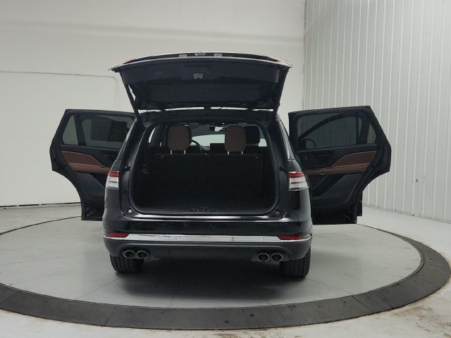 Used 2023 Lincoln Aviator Reserve w/ Elements Package Plus RWD image 15