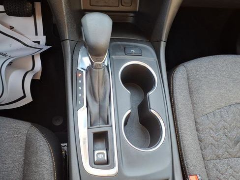 Used 2023 Chevrolet Equinox LT image 24