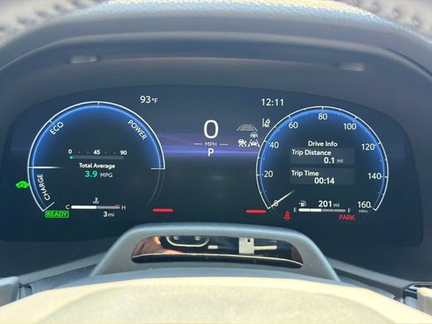 New 2026 Toyota Camry Hybrid FWD image 32