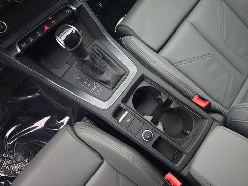 Used 2025 Audi Q3 2.0T Premium w/ Convenience Package image 24