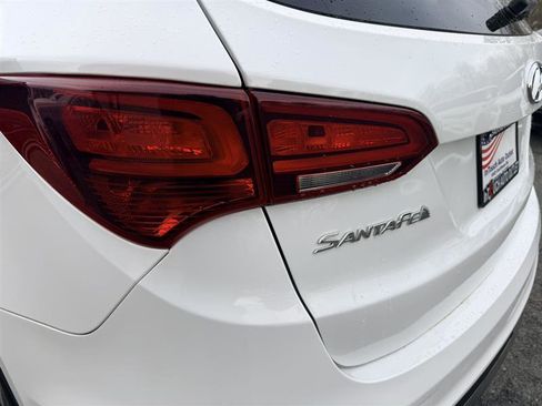 Used 2017 Hyundai Santa Fe Sport AWD/4WD image 10