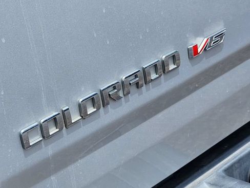 Used 2017 Chevrolet Colorado Z71 AWD/4WD image 22