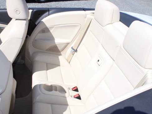 Used 2015 Volkswagen Eos Komfort image 25