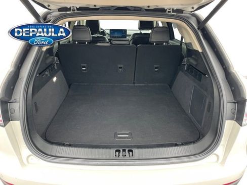 Used 2022 Lincoln Nautilus AWD w/ Premium Package image 6