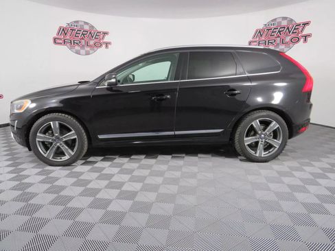 Used 2017 Volvo XC60 T6 Dynamic w/ Preferred Option Package image 8