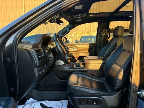 Used 2021 Chevrolet Tahoe Z71 w/ Luxury Package image 19