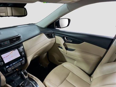 Used 2019 Nissan Rogue SL image 24