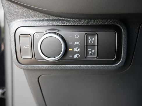 Used 2026 Ford Explorer Active AWD/4WD image 26