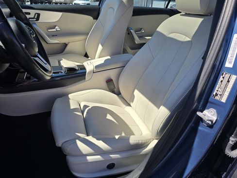 Used 2019 Mercedes-Benz A 220 image 19
