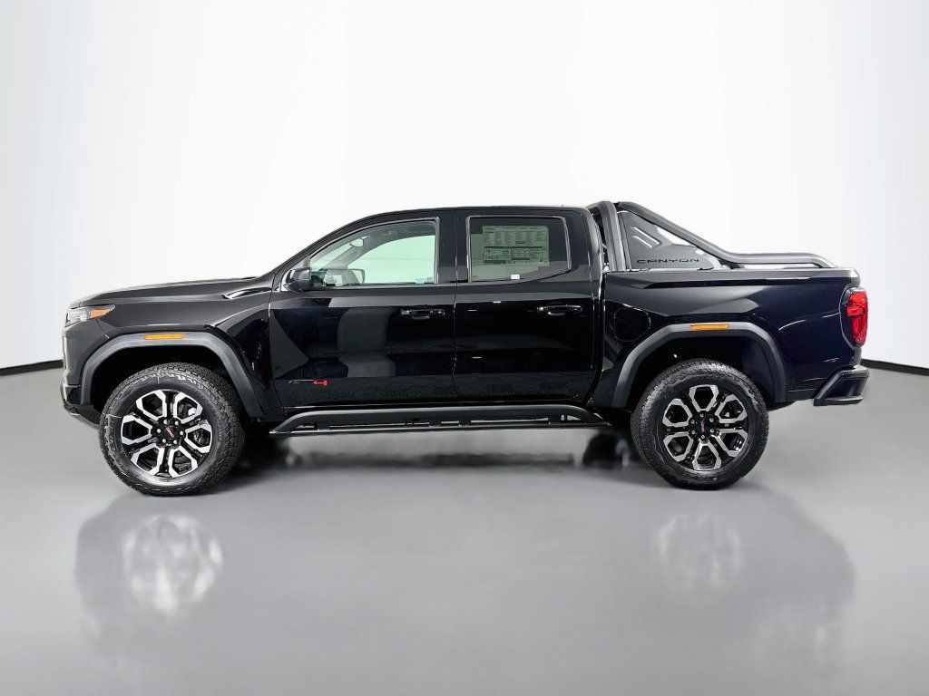 New 2026 GMC Canyon AT4 w/ Nightfall Edition AWD/4WD image 4