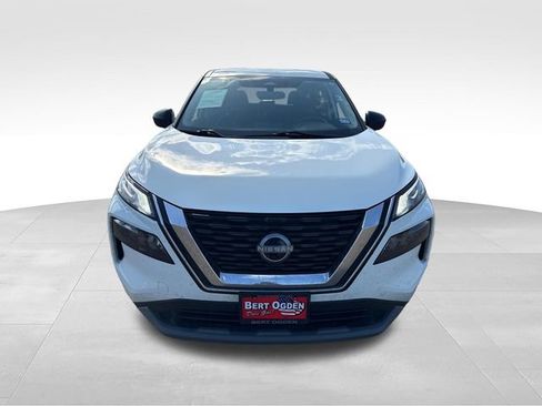 Certified 2023 Nissan Rogue S FWD image 2