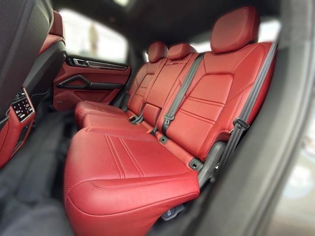 Used 2023 Porsche Cayenne GTS AWD/4WD image 12