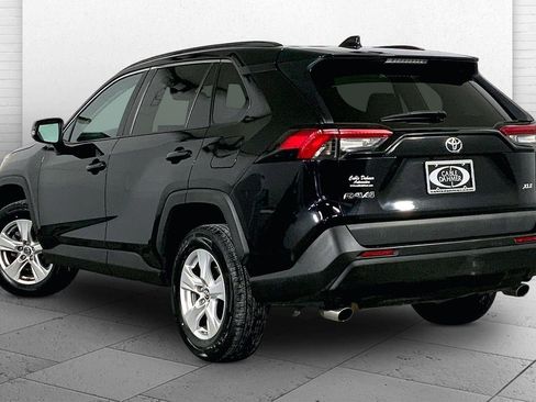 Used 2019 Toyota RAV4 XLE image 11