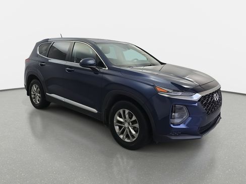 Used 2020 Hyundai Santa Fe SE image 3