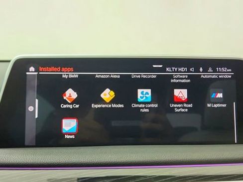 Used 2022 BMW 740i xDrive w/ M Sport Package image 51