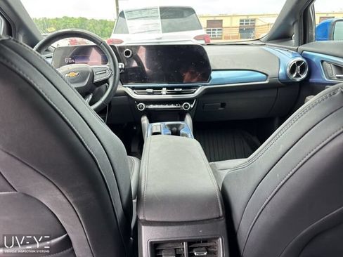 Used 2024 Chevrolet Equinox EV LT AWD/4WD image 11