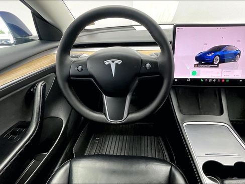 Used 2022 Tesla Model 3 Long Range AWD/4WD image 3