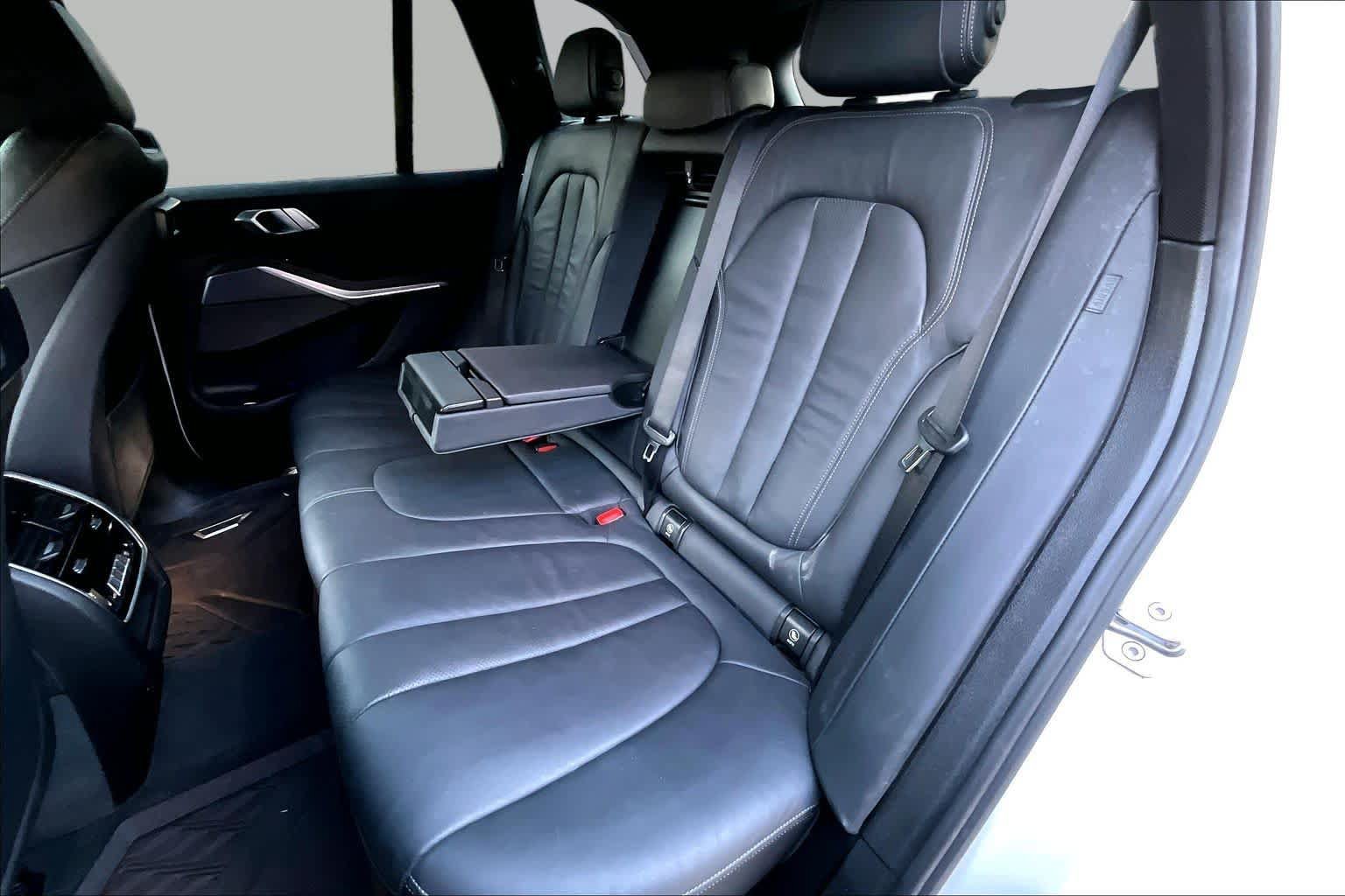 Used 2019 BMW X5 xDrive40i w/ M Sport Package AWD/4WD image 20