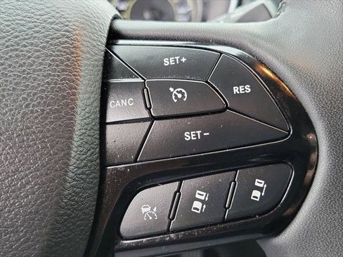 Certified 2023 Jeep Cherokee Altitude Lux image 6