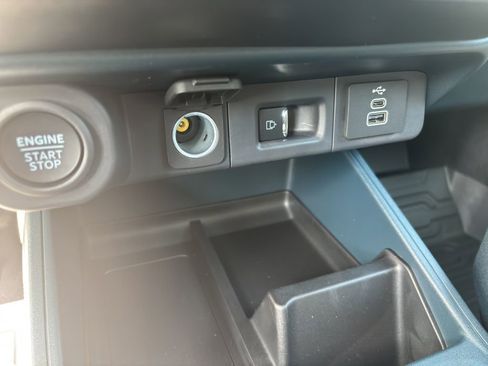 New 2026 Ford Maverick Lariat AWD/4WD image 14