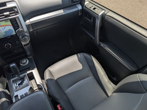 Certified 2024 Toyota 4Runner SR5 Premium AWD/4WD image 11