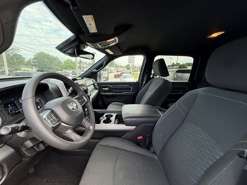 Used 2025 RAM 2500 Big Horn AWD/4WD image 14