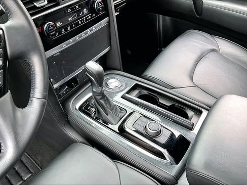 Used 2023 Nissan Armada SL w/ Midnight Edition Package image 16