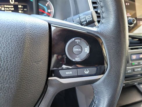 Used 2020 Honda Pilot Touring image 34