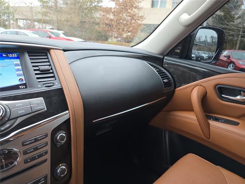 Used 2019 INFINITI QX80 Luxe w/ Proactive Package image 26